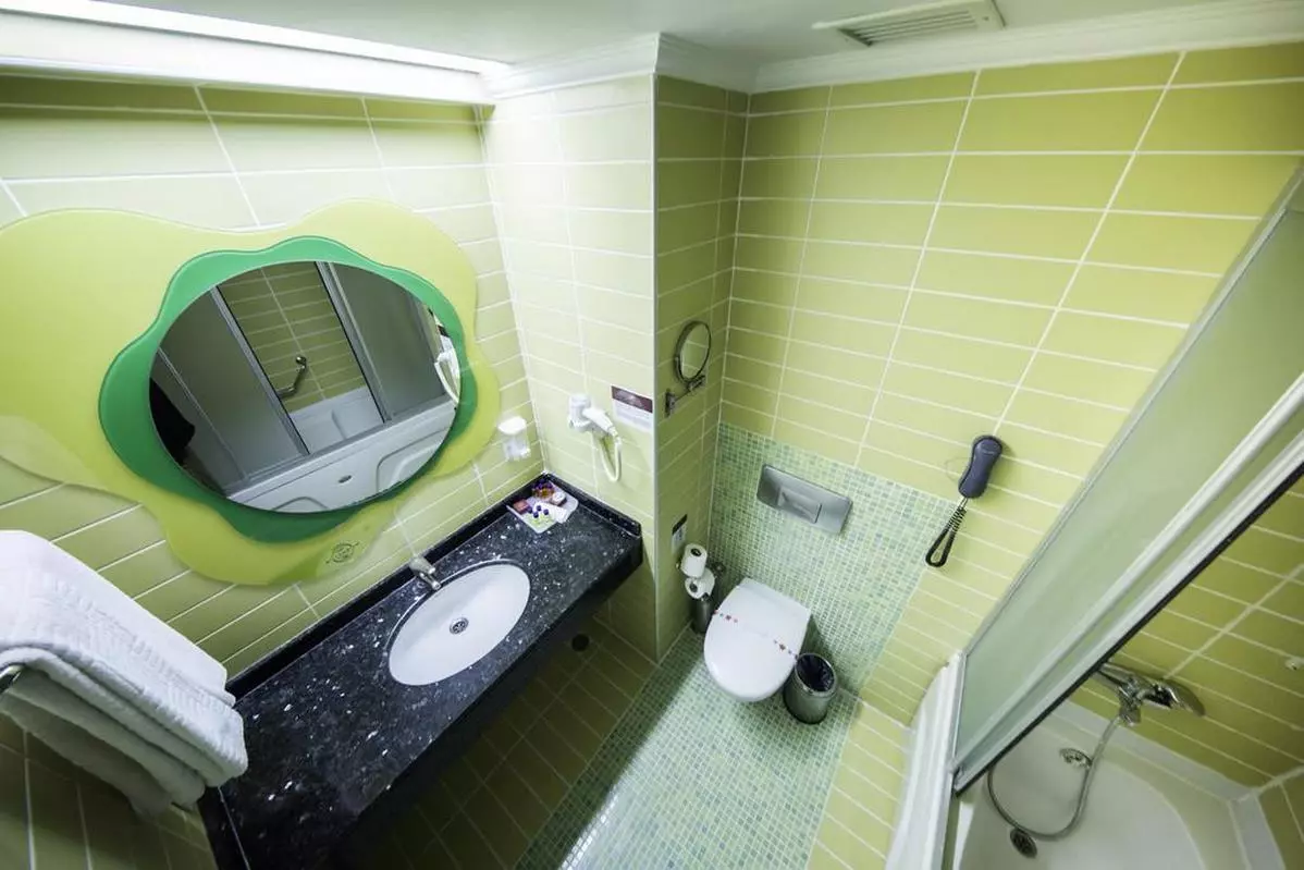 175714101 (Copy).jpg